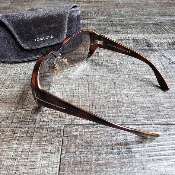 TOM FORD - Sunglasses & case
